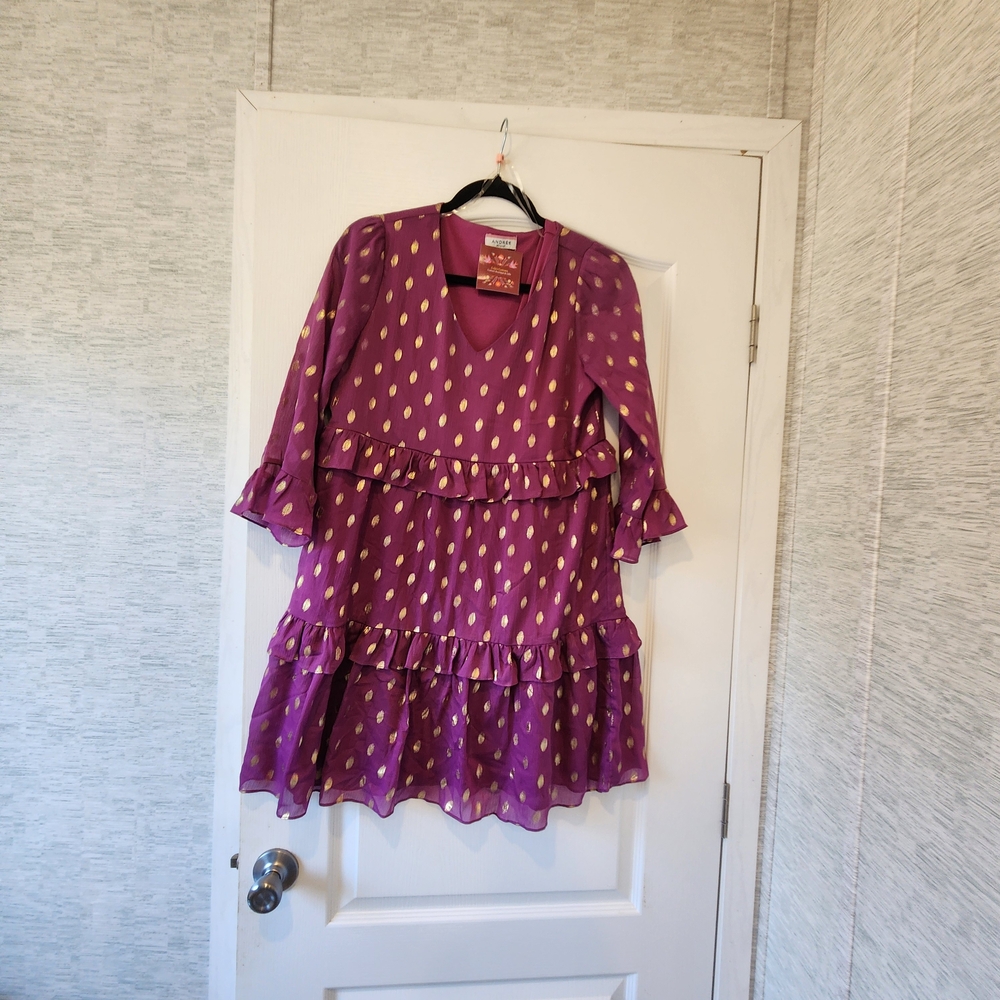 Andree Dress with Gold Pattern Size S Euc